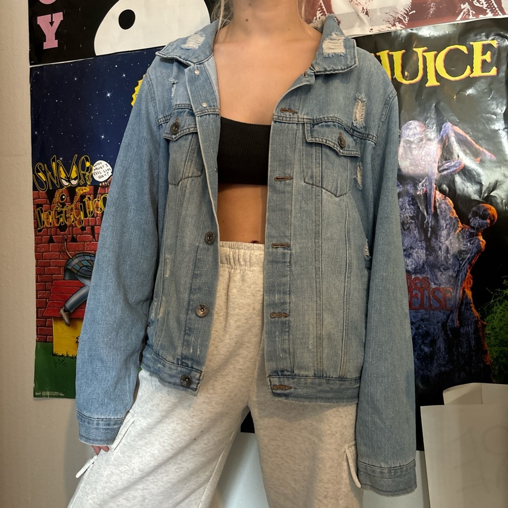 Jean jacket size XL fits L